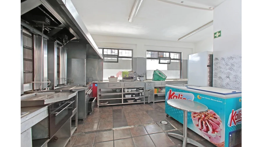 Loja para Venda em Baixa da Banheira e Vale da Amoreira Foto 9