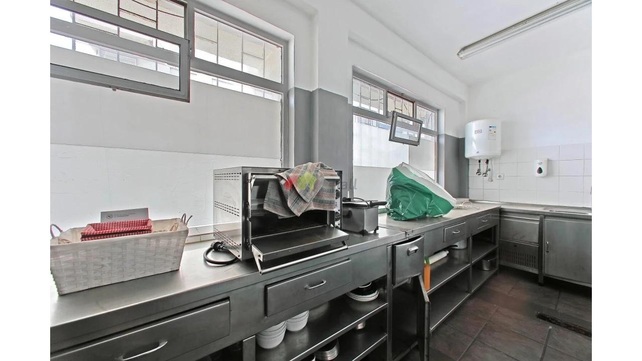 Loja para Venda em Baixa da Banheira e Vale da Amoreira Foto 10