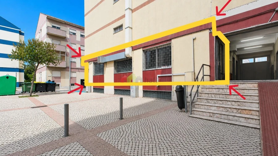 Loja para Venda em Baixa da Banheira e Vale da Amoreira