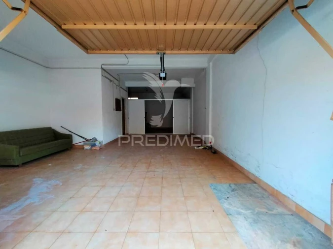 Garagem para Arrendamento em Odivelas Foto 4