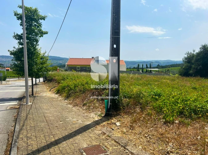 Terreno para Venda em Sabrosa Foto 9