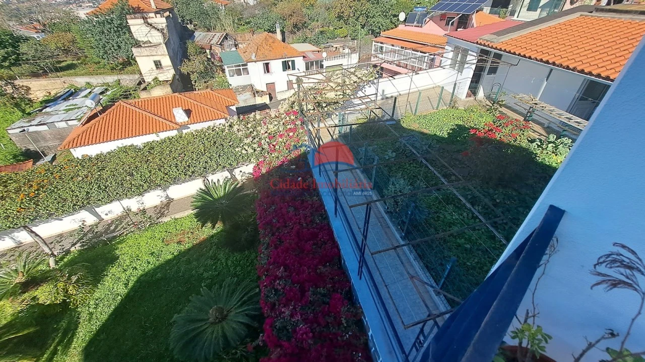 Moradia T4 para Venda em Funchal (Santa Maria Maior) Foto 15