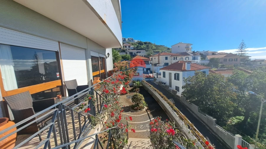 Moradia T4 para Venda em Funchal (Santa Maria Maior) Foto 4