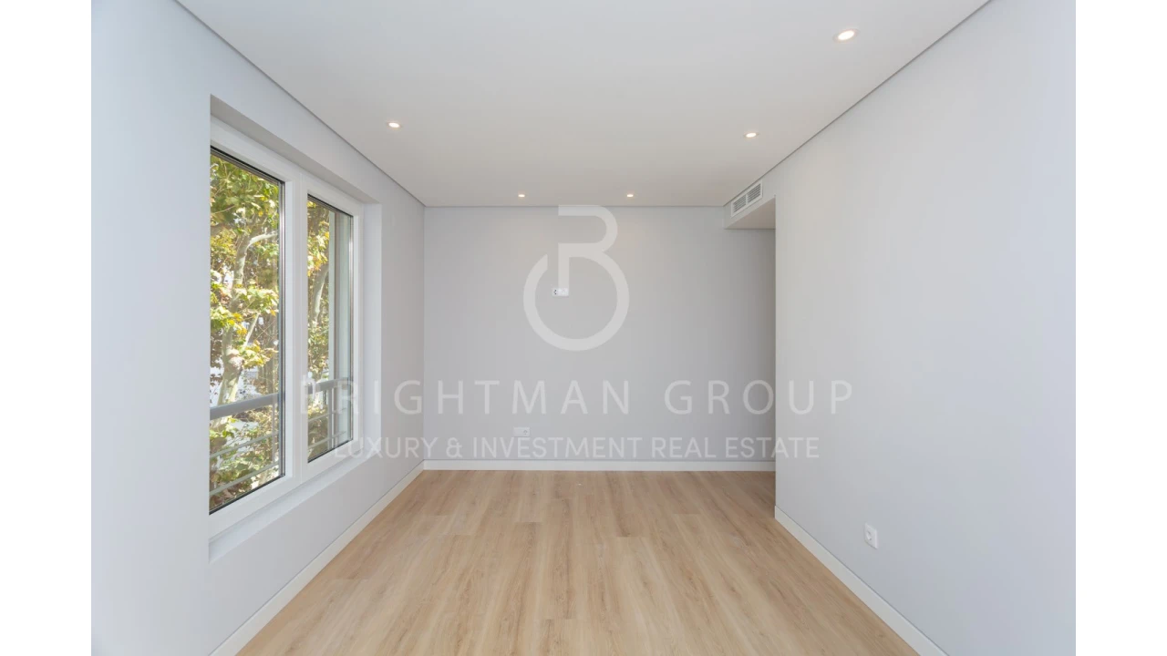 Apartamento T3 para Venda em Carcavelos e Parede Foto 7