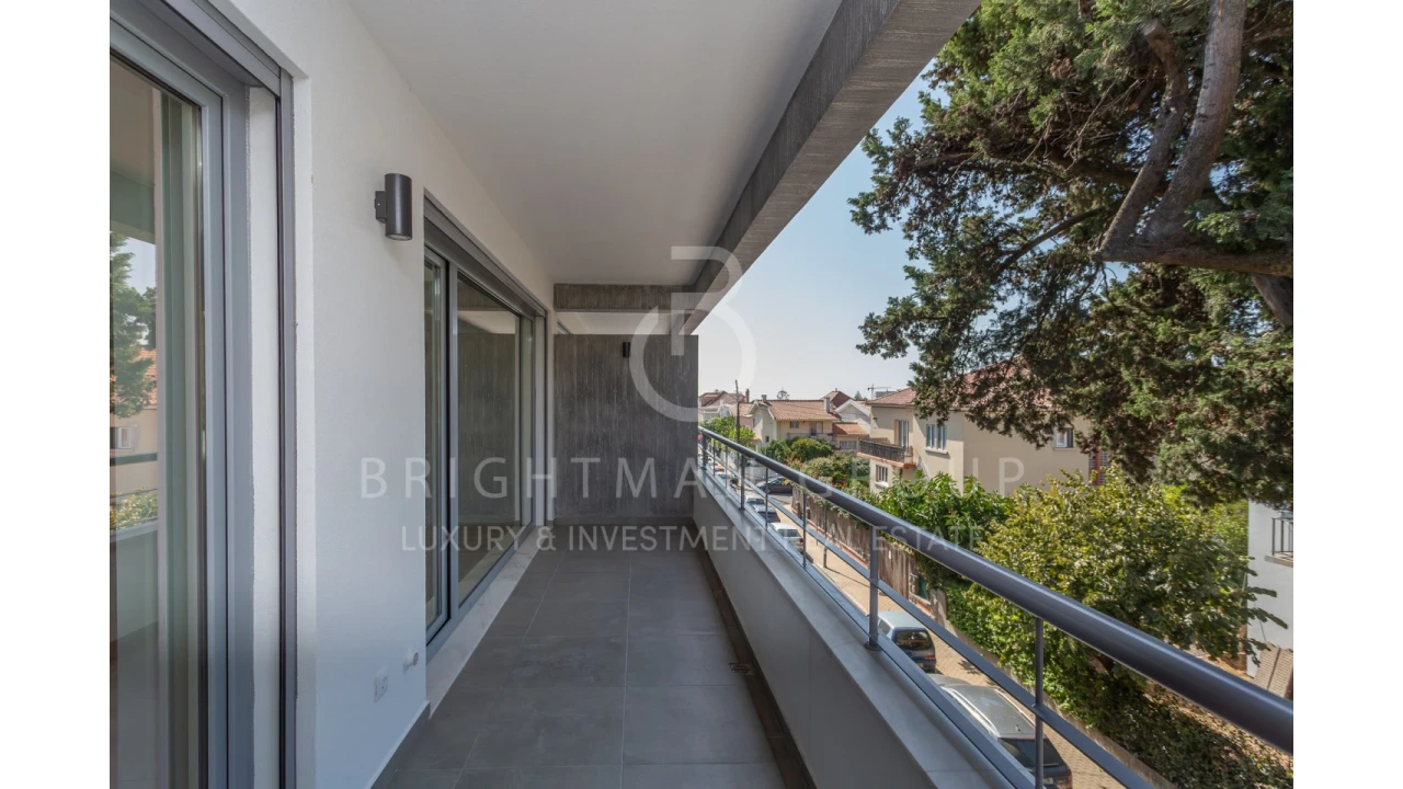 Apartamento T3 para Venda em Carcavelos e Parede Foto 24