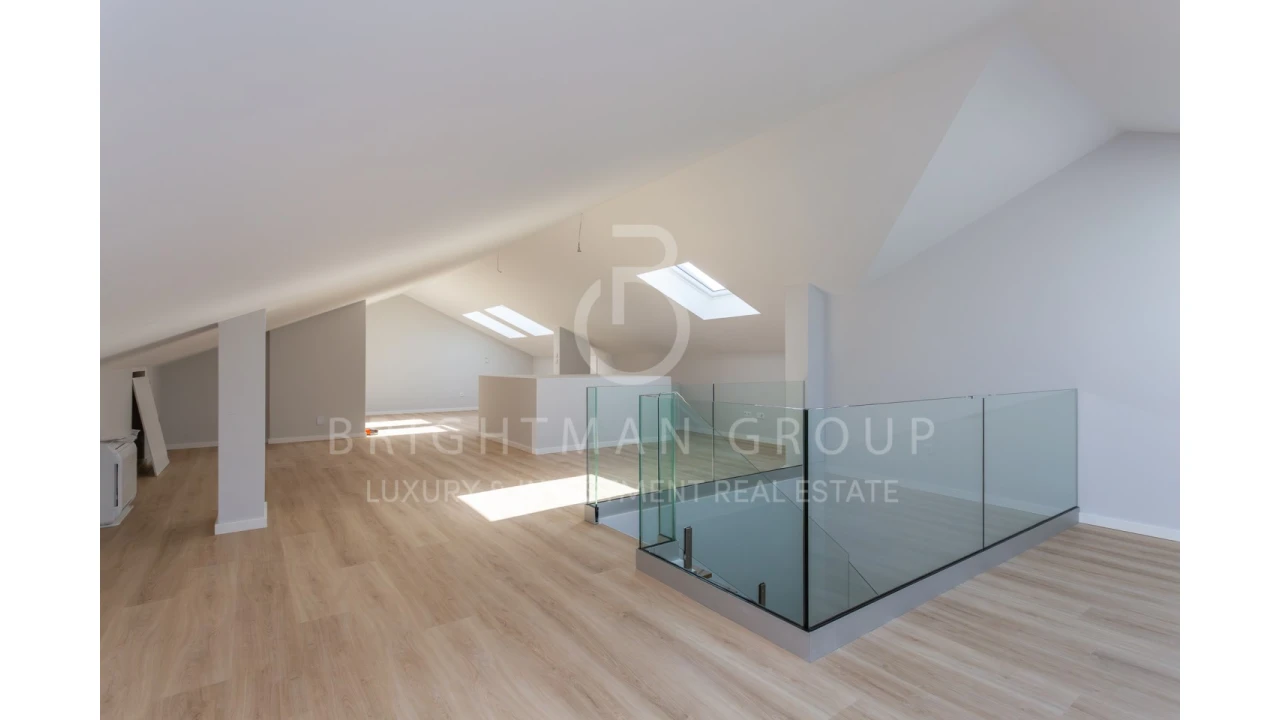 Apartamento T3 para Venda em Carcavelos e Parede Foto 25