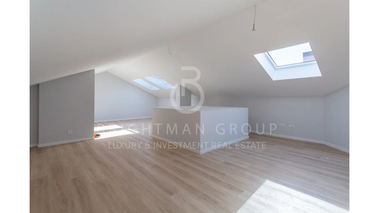 Apartamento T3 para Venda em Carcavelos e Parede Foto 26