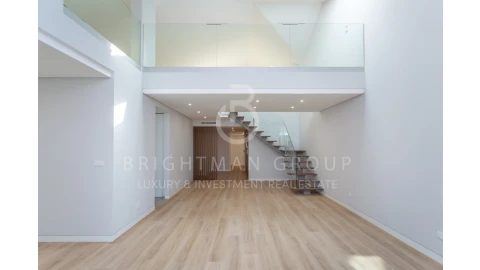 Apartamento T3 para Venda em Carcavelos e Parede