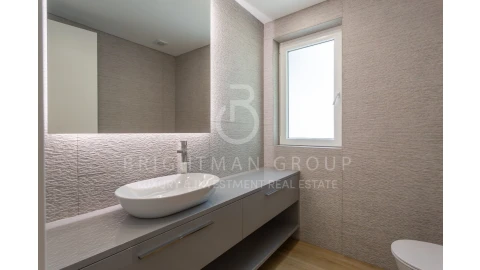 Apartamento T3 para Venda em Carcavelos e Parede