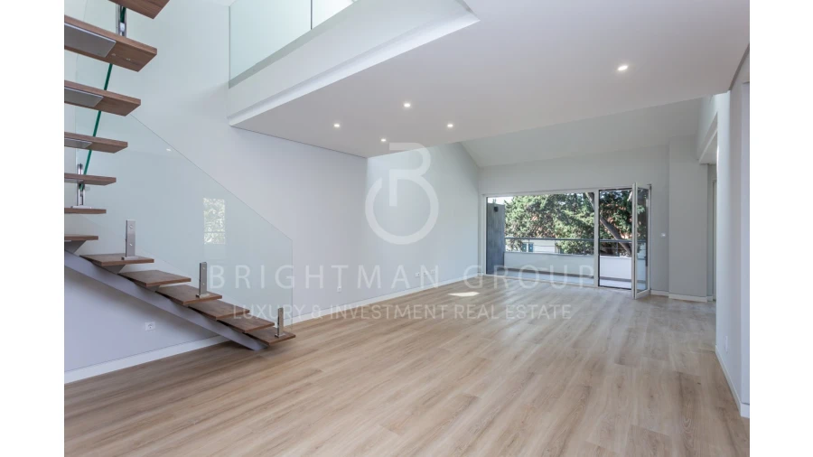 Apartamento T3 para Venda em Carcavelos e Parede Foto 2