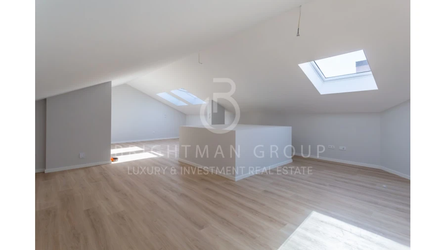 Apartamento T3 para Venda em Carcavelos e Parede Foto 26