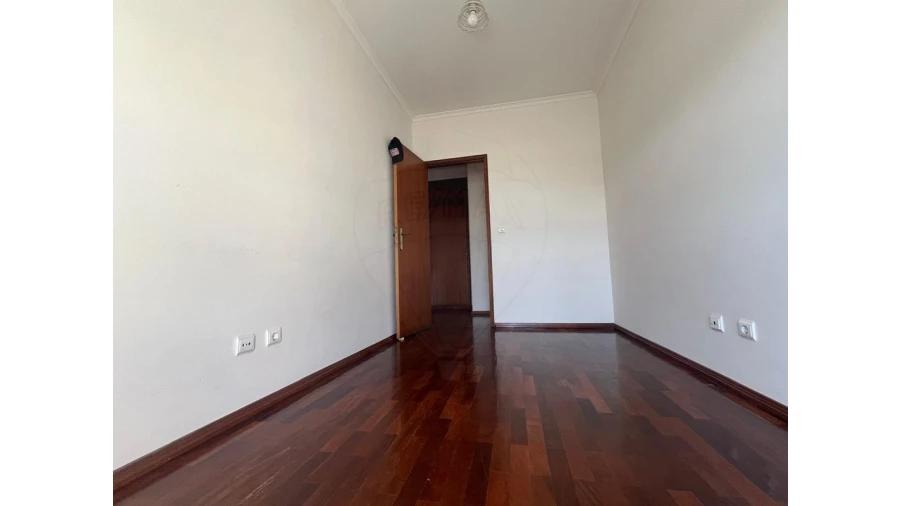 Apartamento T3 para Venda em Benedita Foto 18