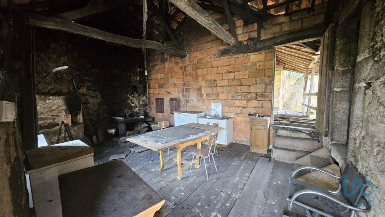 Moradia T5 para Venda em Chave Foto 11