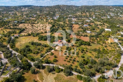 Moradia T5 para Venda em Loule (São Clemente)