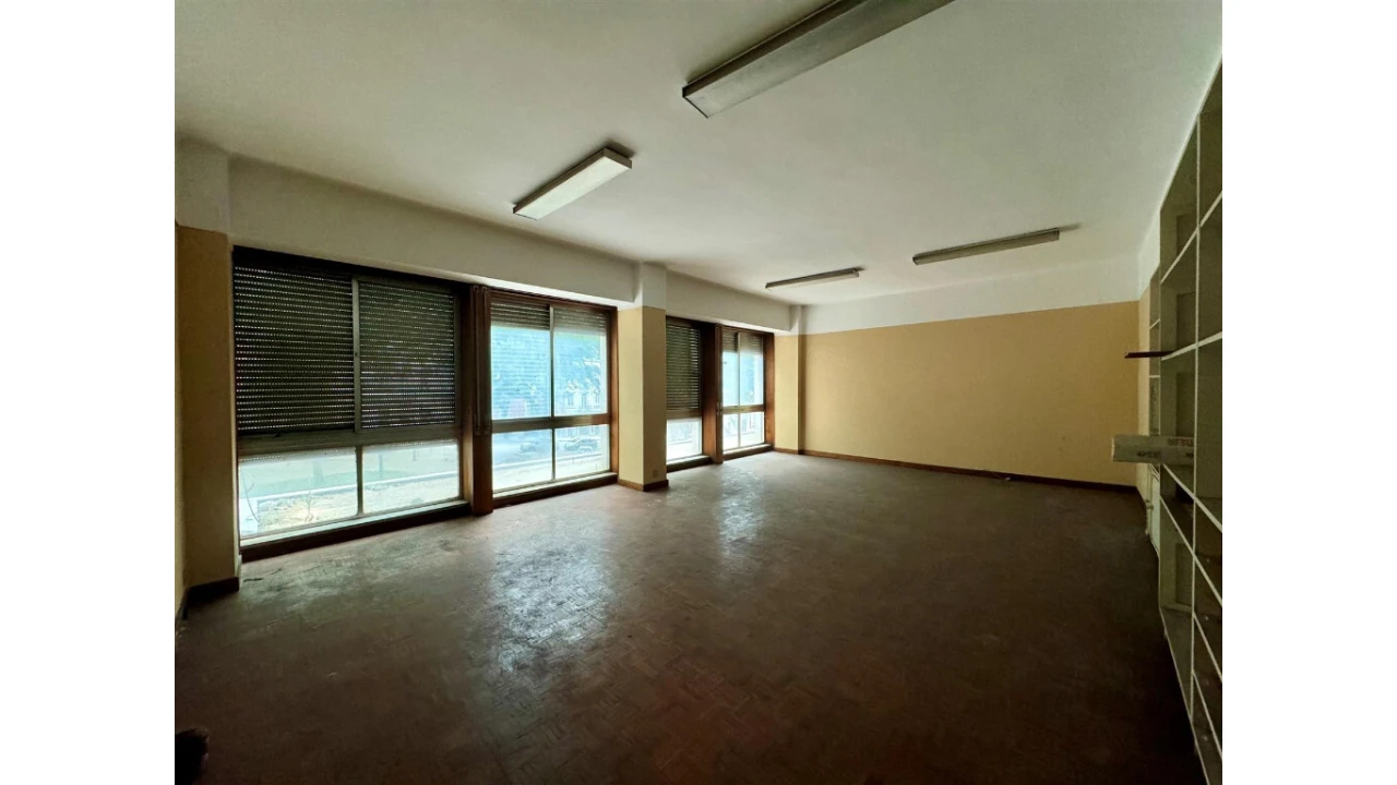 Escritório para Venda em São Martinho do Bispo e Ribeira de Frades Foto 2