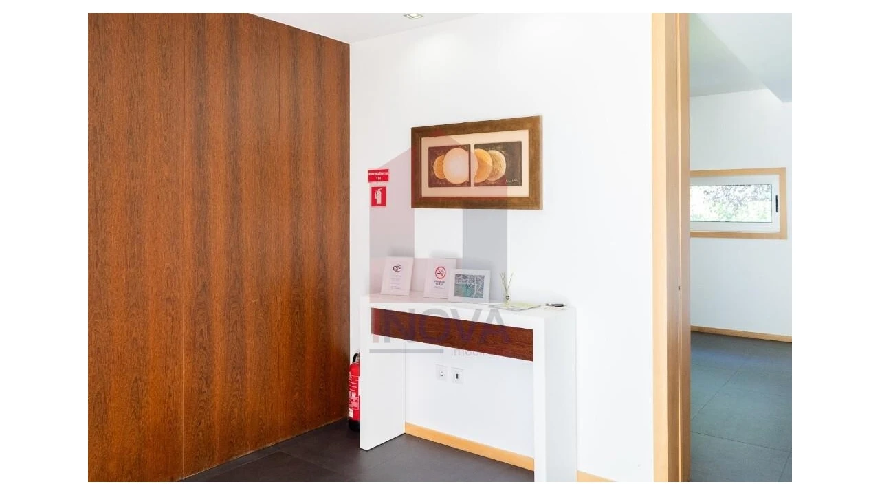 Moradia T4 para Venda em Sabariz Foto 24