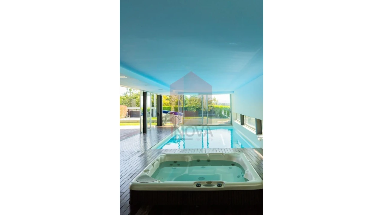 Moradia T4 para Venda em Sabariz Foto 28