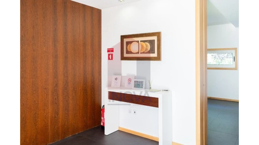 Moradia T4 para Venda em Sabariz Foto 24