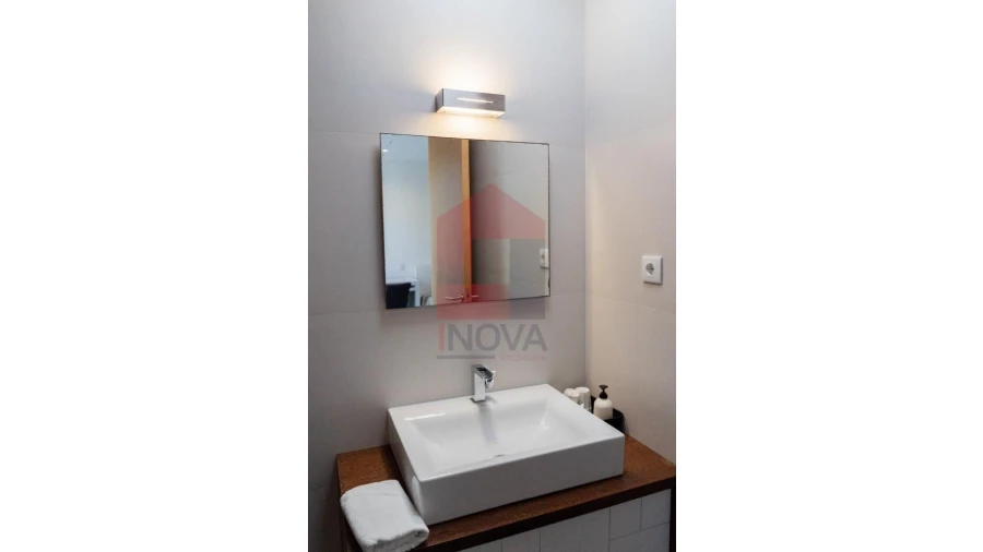 Moradia T4 para Venda em Sabariz Foto 18