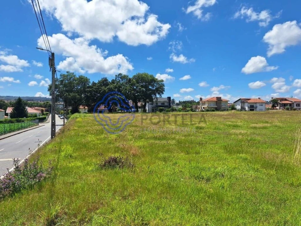 Terreno para Venda em Santo Tirso, Couto (Santa Cristina e São Miguel) e Burgães Foto 10