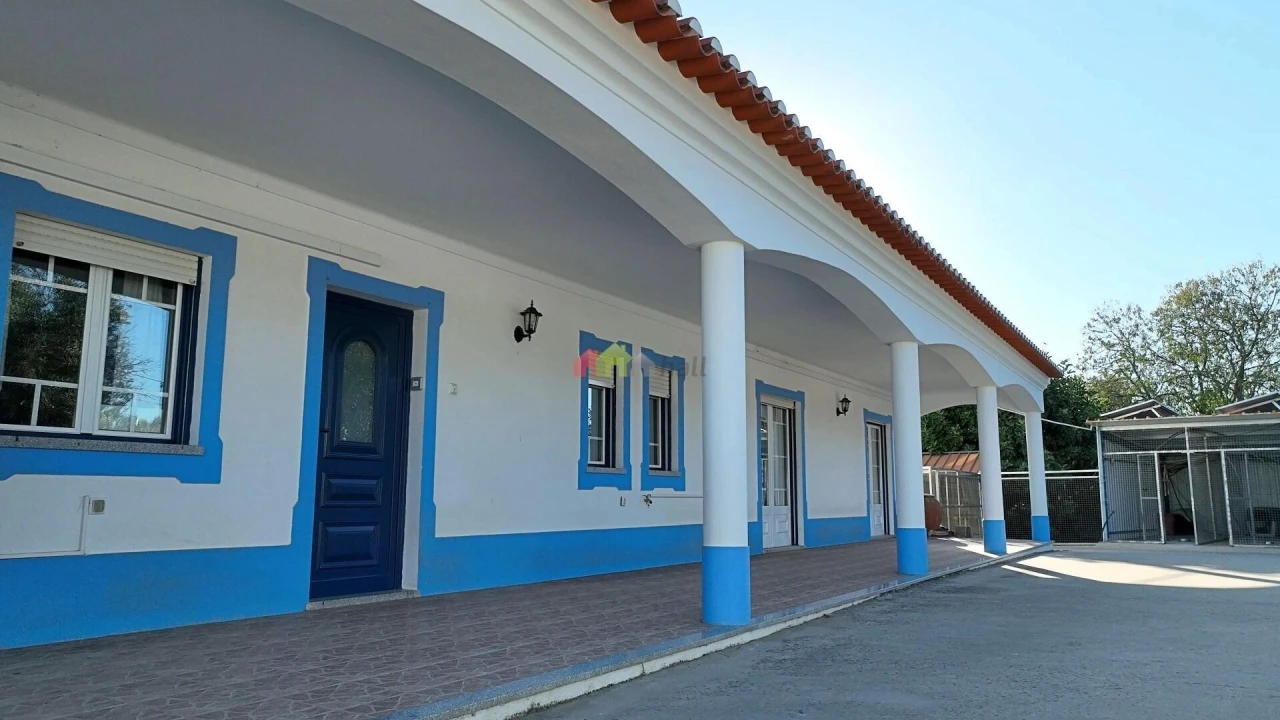 Moradia T5 para Venda em Gafanhoeira (São Pedro) e Sabugueiro Foto 2