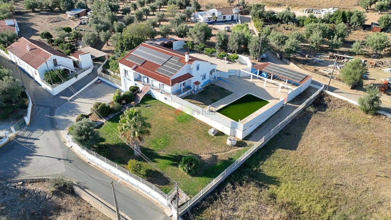 Moradia T5 para Venda em Gafanhoeira (São Pedro) e Sabugueiro Foto 9