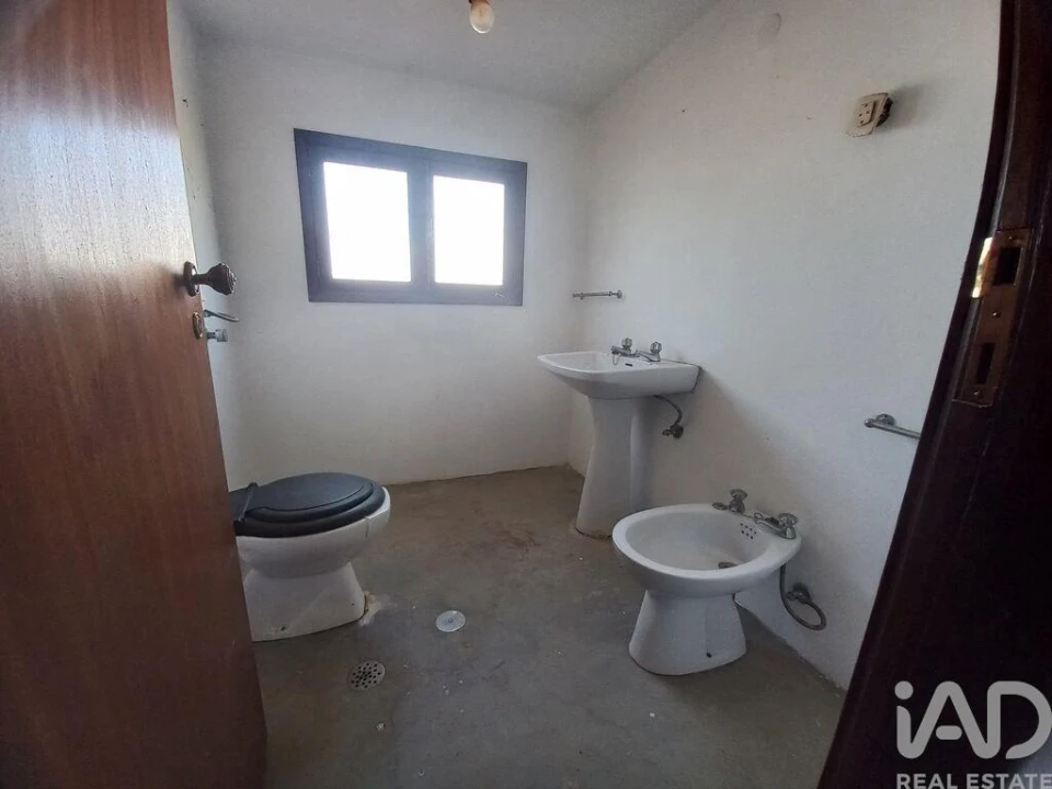 Moradia T4 para Venda em Veiga de Lila Foto 17