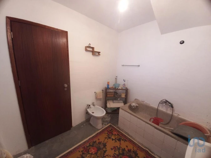 Moradia T4 para Venda em Veiga de Lila Foto 13