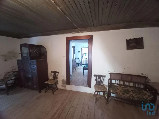 Moradia T4 para Venda em Veiga de Lila Foto 9