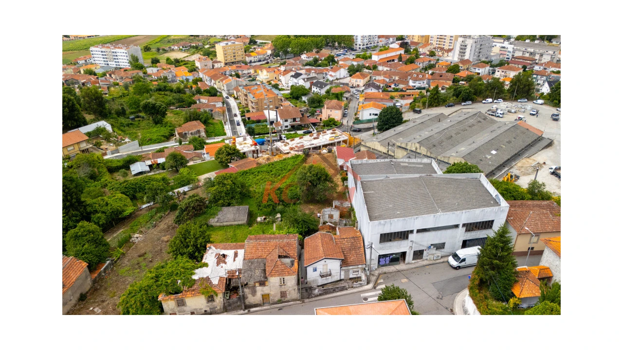 Moradia T5 para Venda em Gondomar (São Cosme), Valbom e Jovim Foto 1