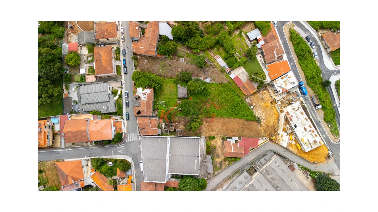Moradia T5 para Venda em Gondomar (São Cosme), Valbom e Jovim Foto 8