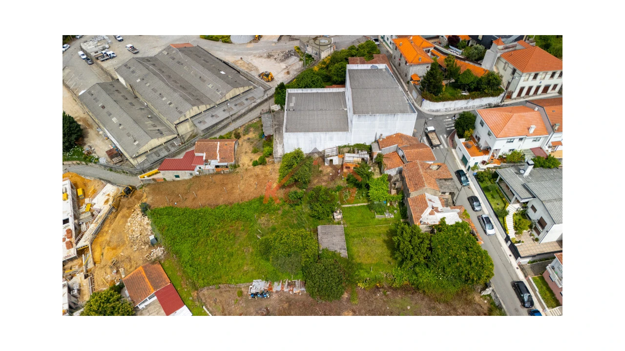 Moradia T5 para Venda em Gondomar (São Cosme), Valbom e Jovim Foto 10