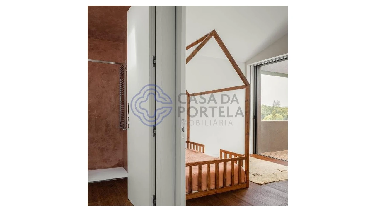 Moradia T4 para Venda em Madalena Foto 25