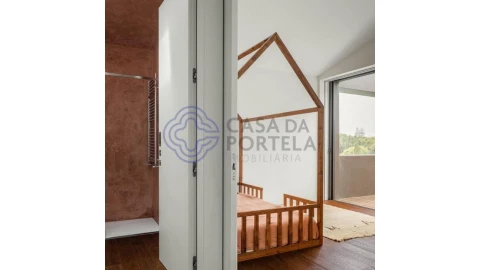 Moradia T4 para Venda em Madalena