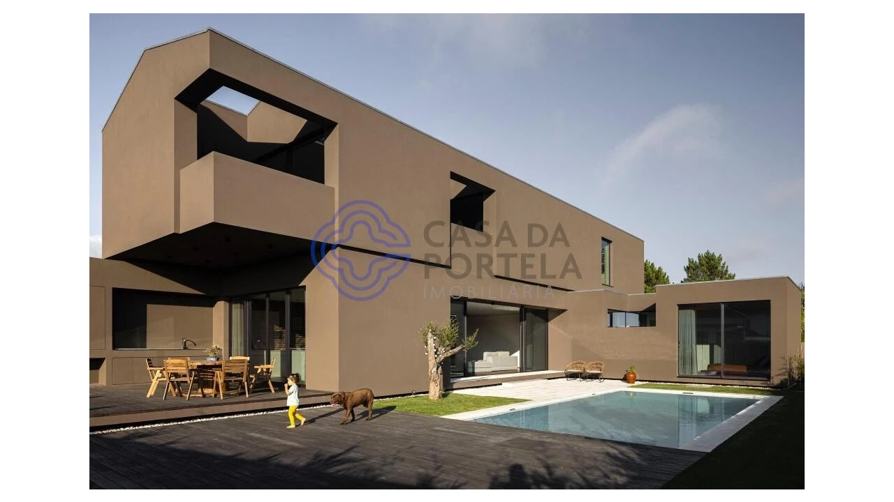 Moradia T4 para Venda em Madalena Foto 4