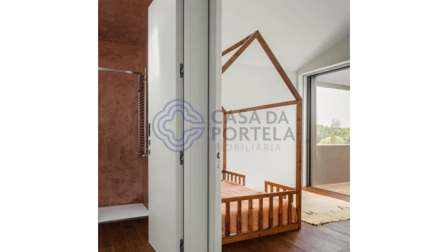 Moradia T4 para Venda em Madalena Foto 25