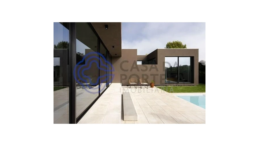 Moradia T4 para Venda em Madalena Foto 50