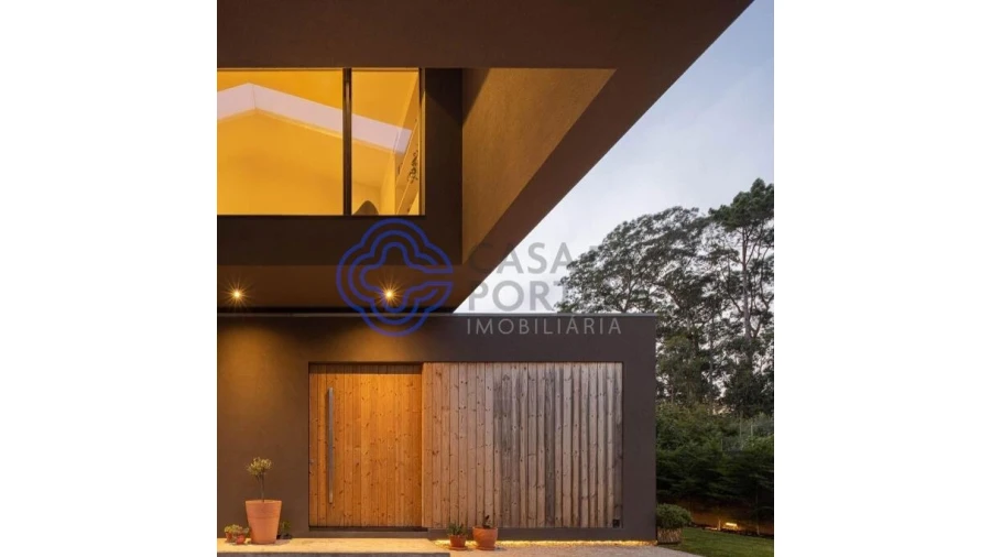 Moradia T4 para Venda em Madalena Foto 32