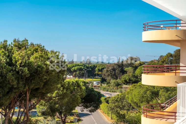 Apartamento T3 para Venda em Quarteira Foto 37