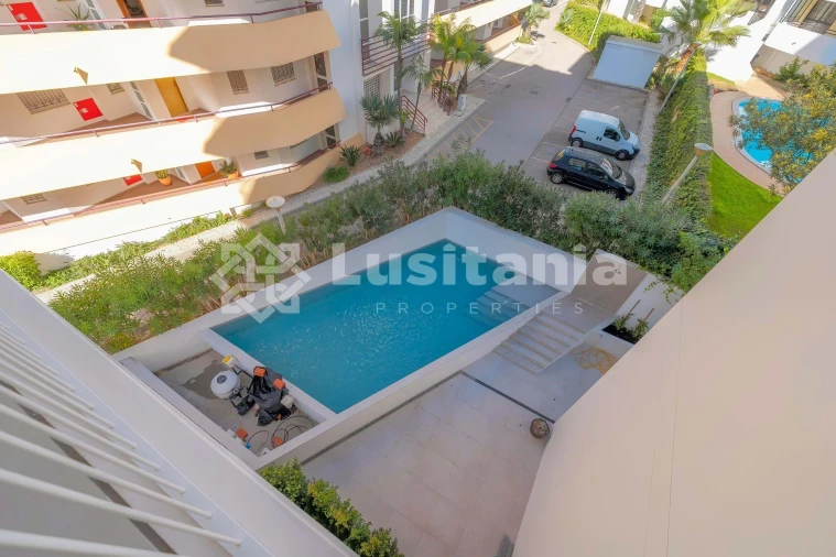 Apartamento T3 para Venda em Quarteira Foto 39