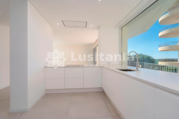 Apartamento T3 para Venda em Quarteira Foto 31