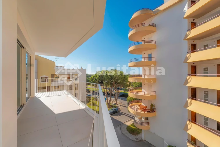 Apartamento T3 para Venda em Quarteira Foto 34