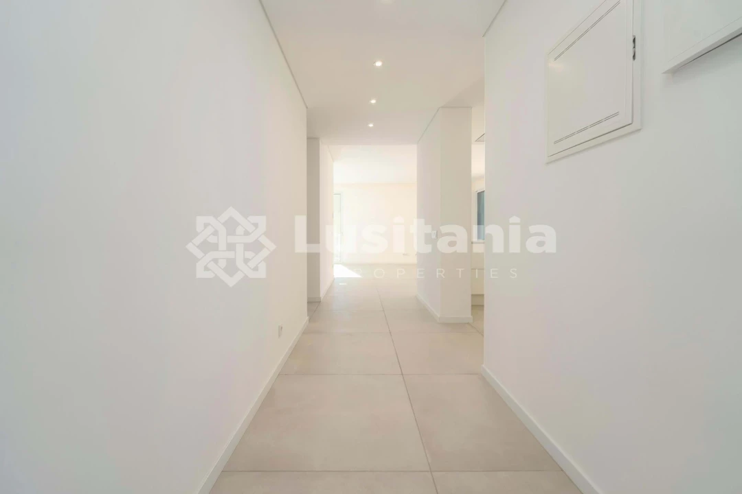 Apartamento T3 para Venda em Quarteira Foto 30