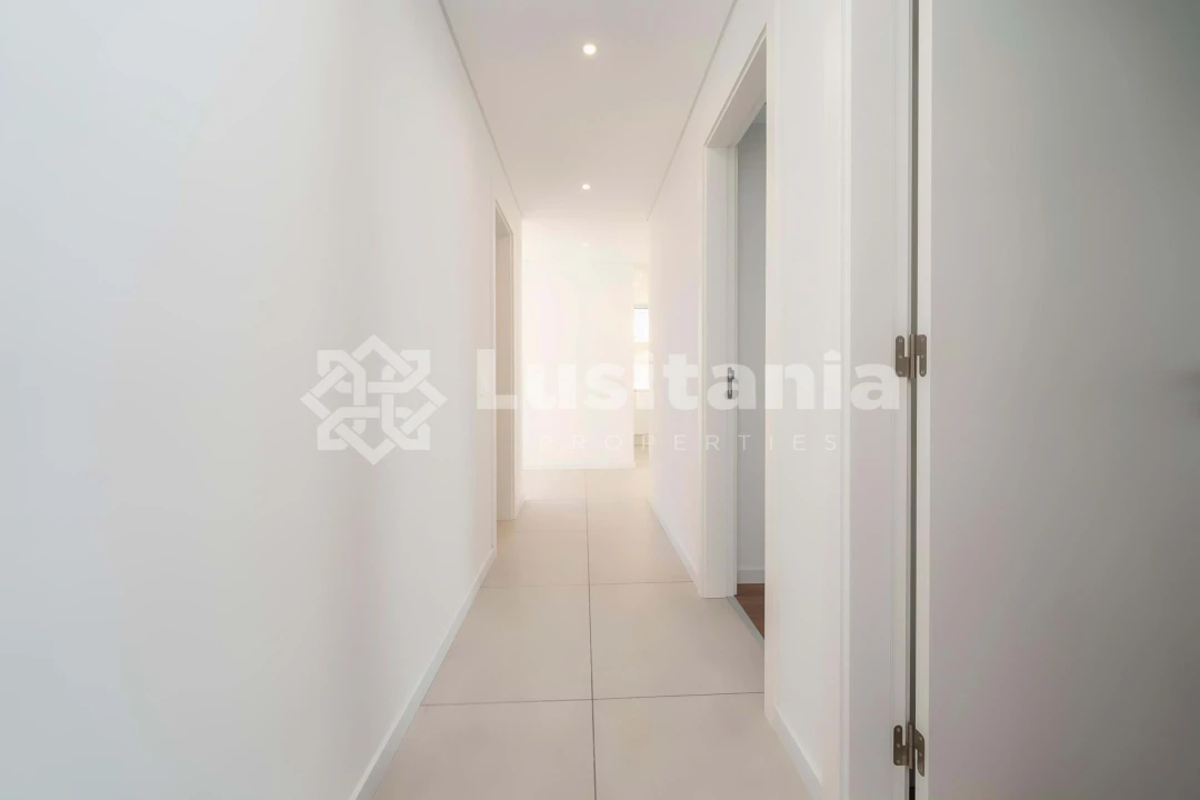 Apartamento T3 para Venda em Quarteira Foto 28