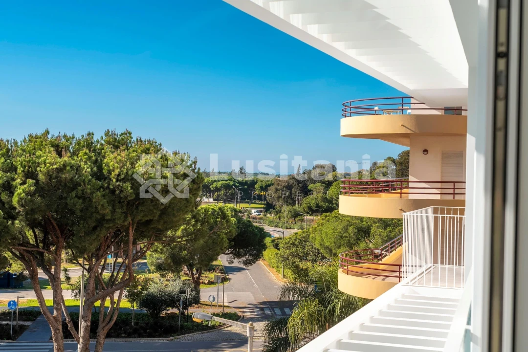 Apartamento T3 para Venda em Quarteira Foto 38