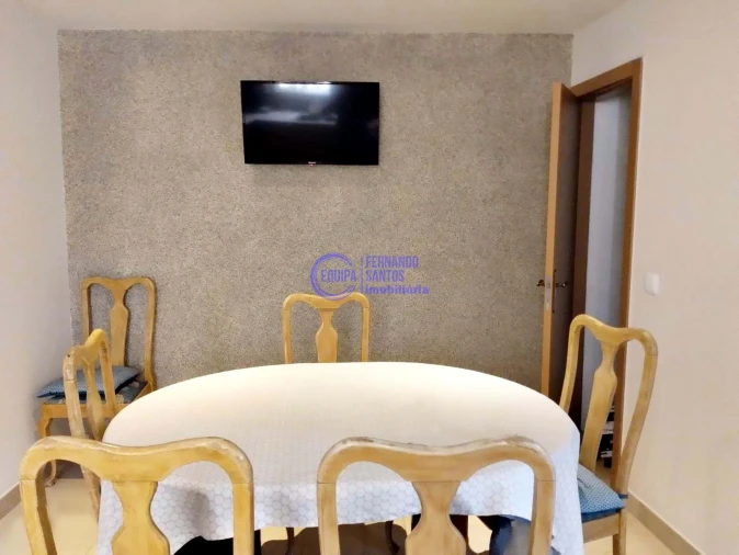 Moradia T4 para Venda em Armação de Pera Foto 15