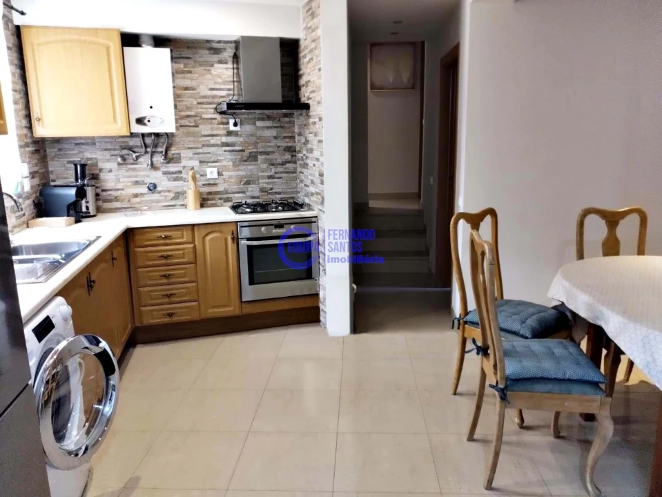 Moradia T4 para Venda em Armação de Pera Foto 12