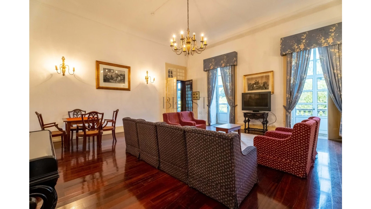 Prédio para Venda em Caldelas, Sequeiros e Paranhos Foto 9