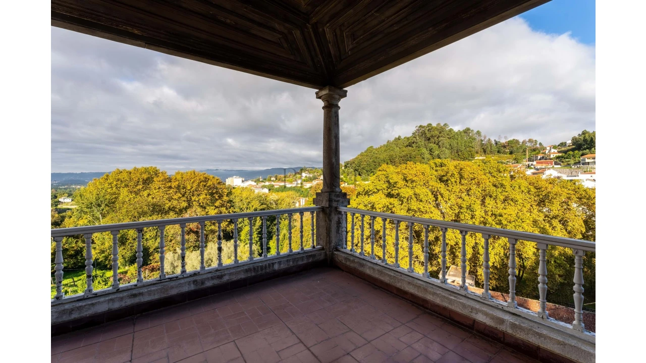 Prédio para Venda em Caldelas, Sequeiros e Paranhos Foto 14