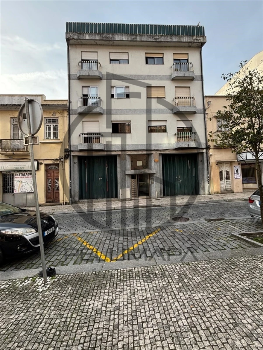 Armazém para Arrendamento em Vila Nova de Famalicão e Calendário Foto 1